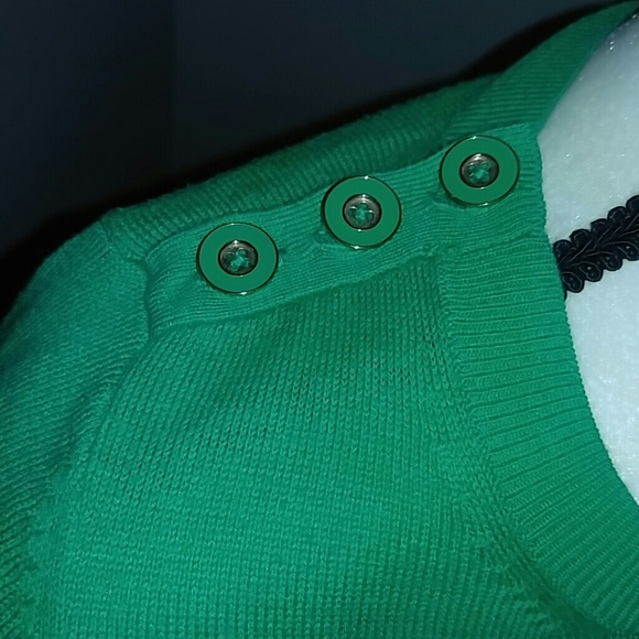 Banana Republic Green sweater - Picture 2 of 3